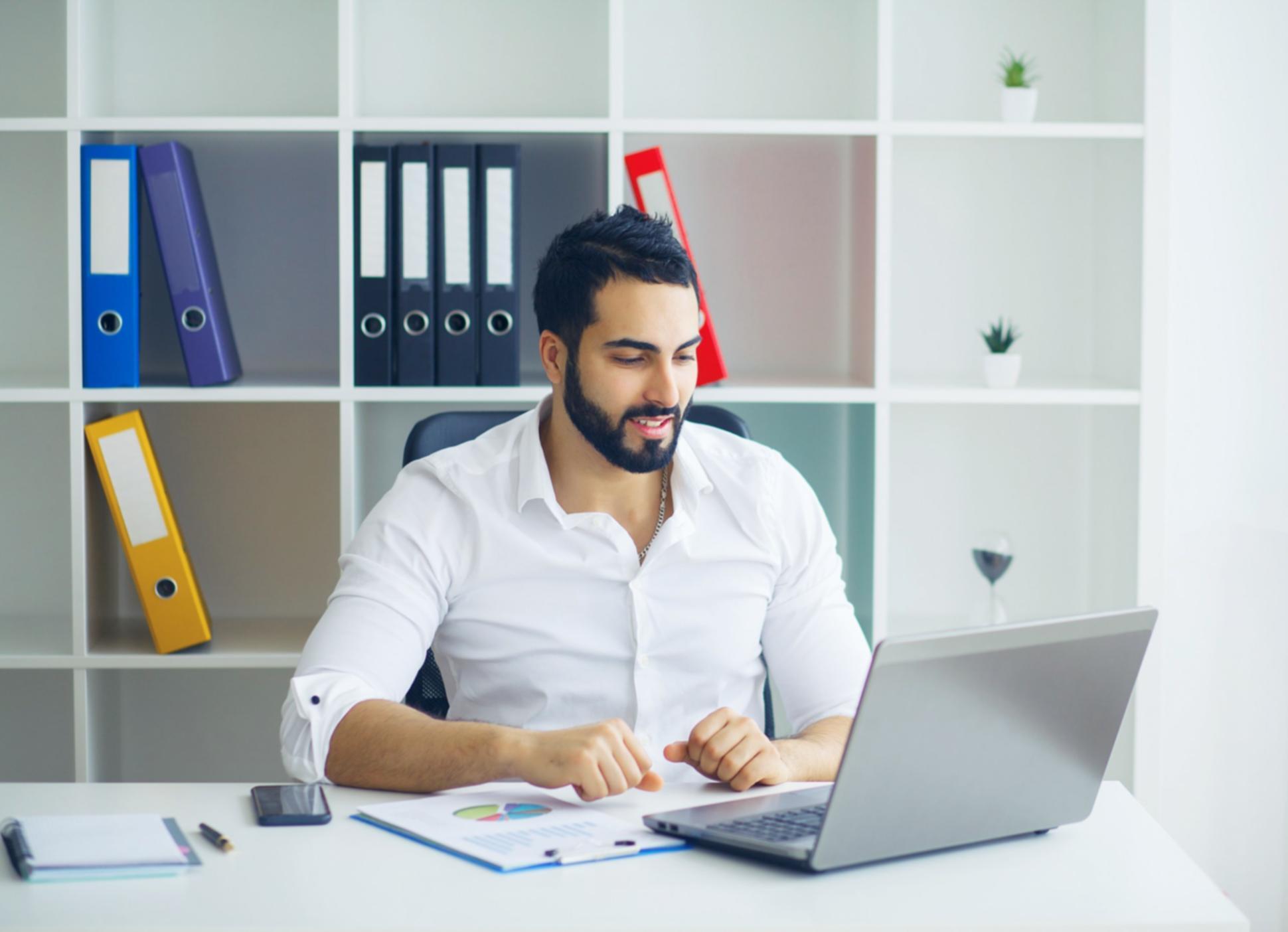 Écran de suivi en temps réel des investissements